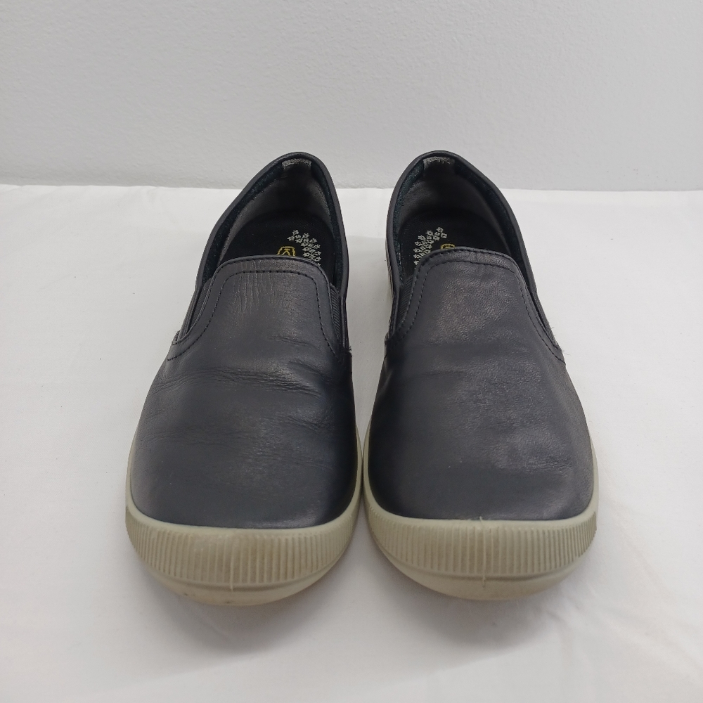 KEEN  lorelai black slip on leather shoes sneakers size 5